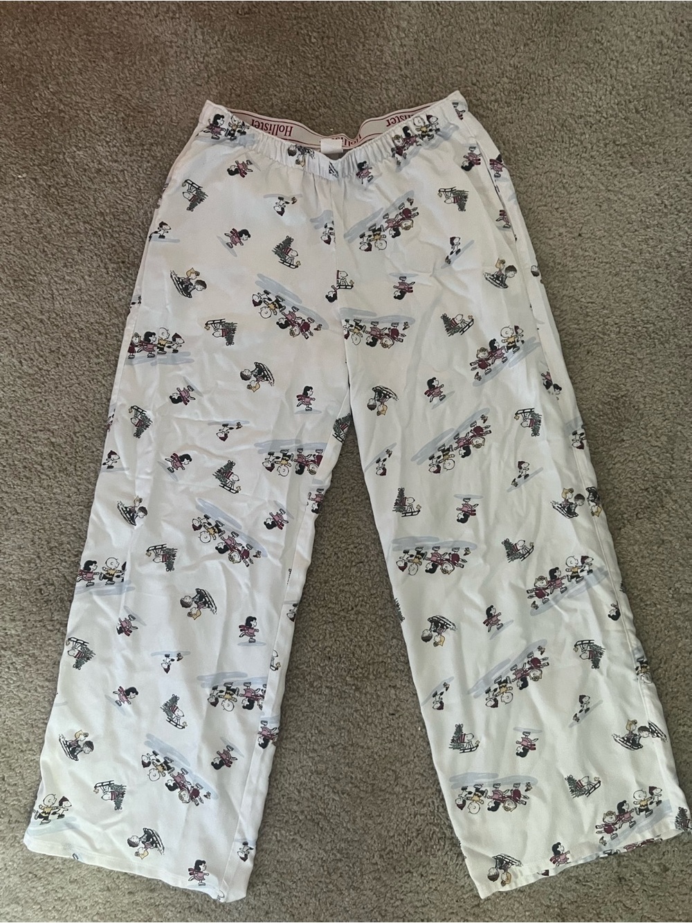Like new womens medium Hollister Peanuts Snoopy pj pants